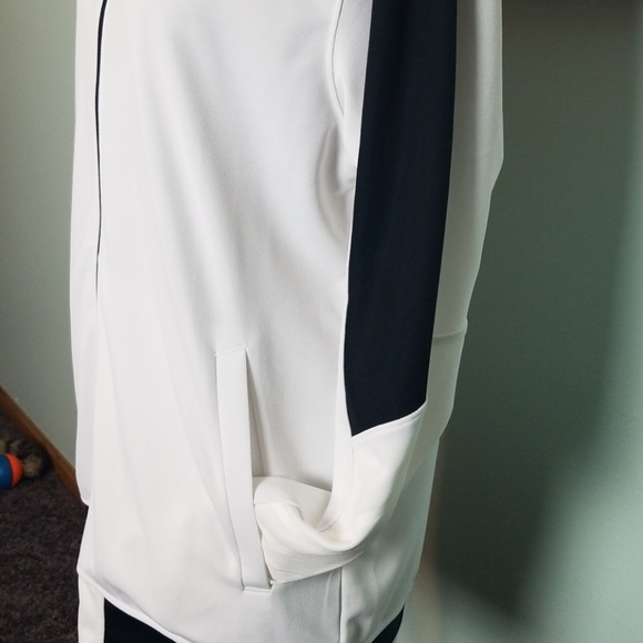 Jacket - Picture 2 of 4